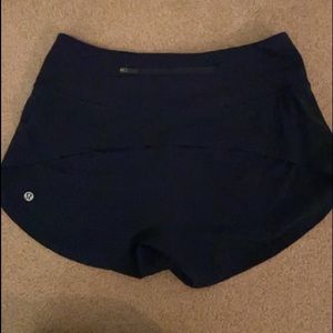 Lulu lemon Speed Up Short 4’